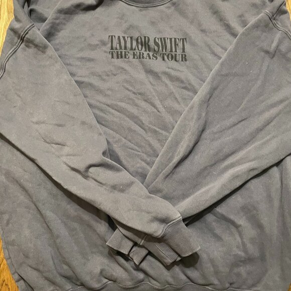 Official Taylor Swift The Era's Tour 2023 Blue Crewneck Size Large - Picture 2 of 4